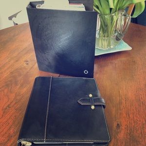 Franklin Covey black leather portfolio/binder.